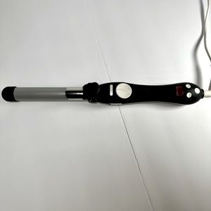 Beachwaver S1. Works great, pre-owned condition.